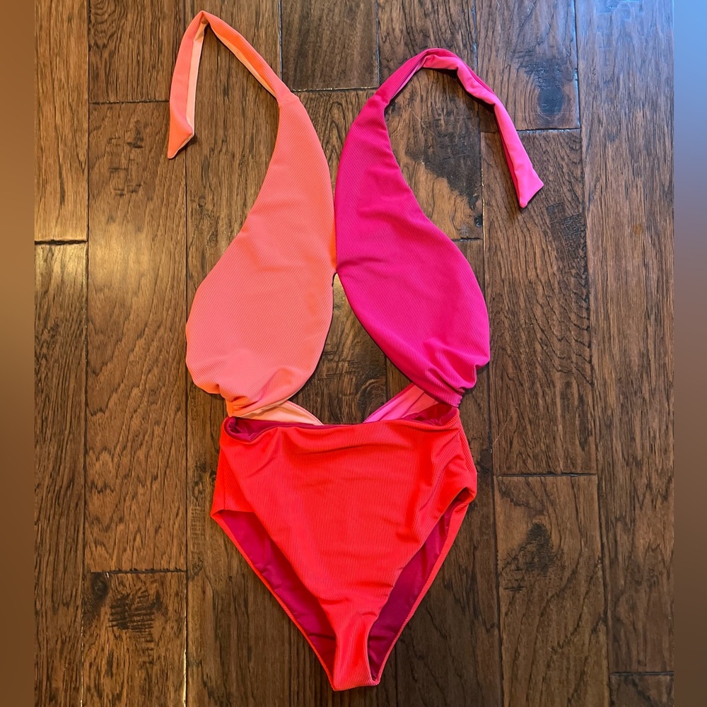 Beach Riot Jessica One Piece Swimsuit Size Medium